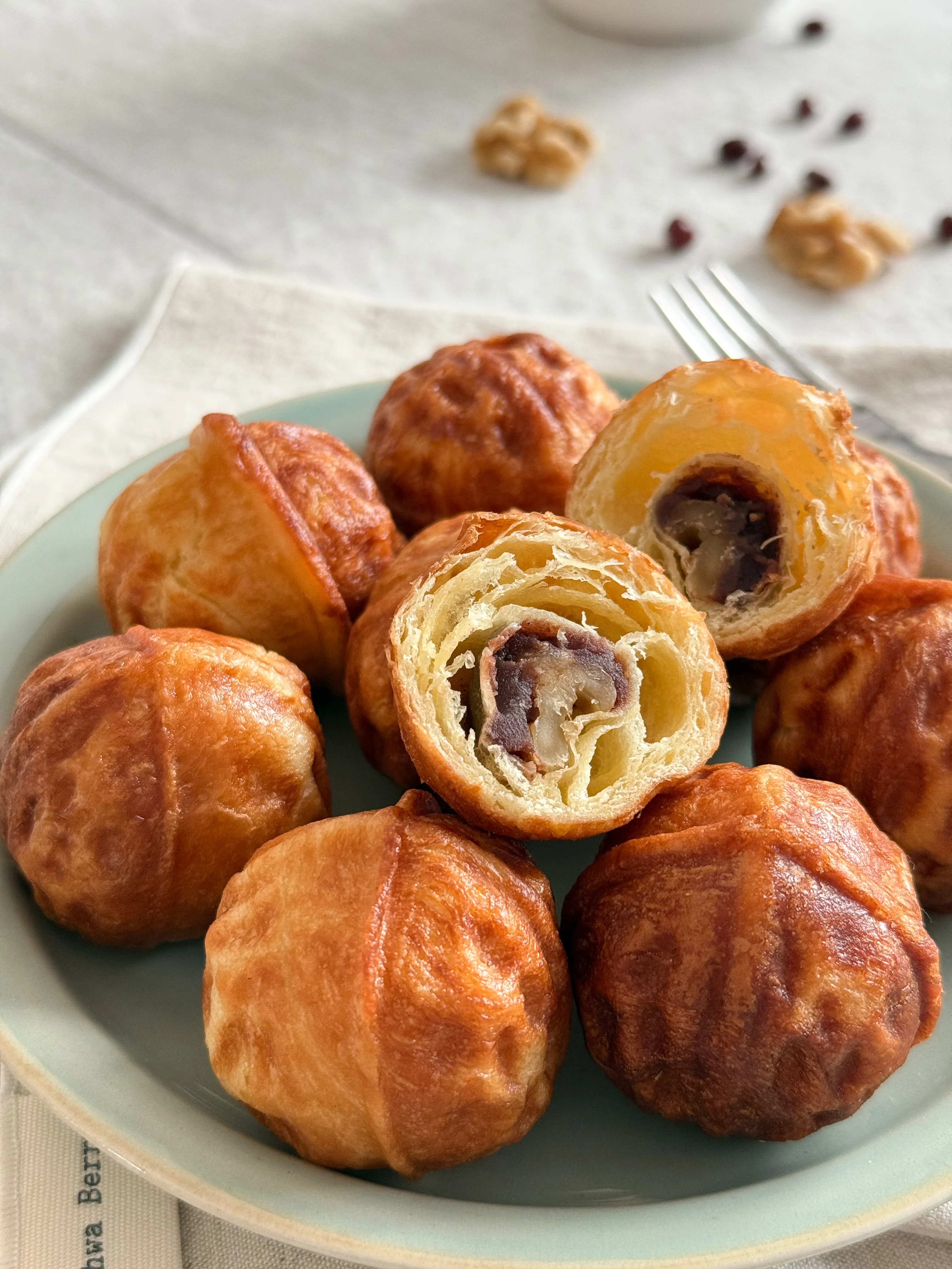 مجموعة هدايا من الجوز الخام ، شوكولاتة حقيقية ، نفايات-soured ، 8 ، 15