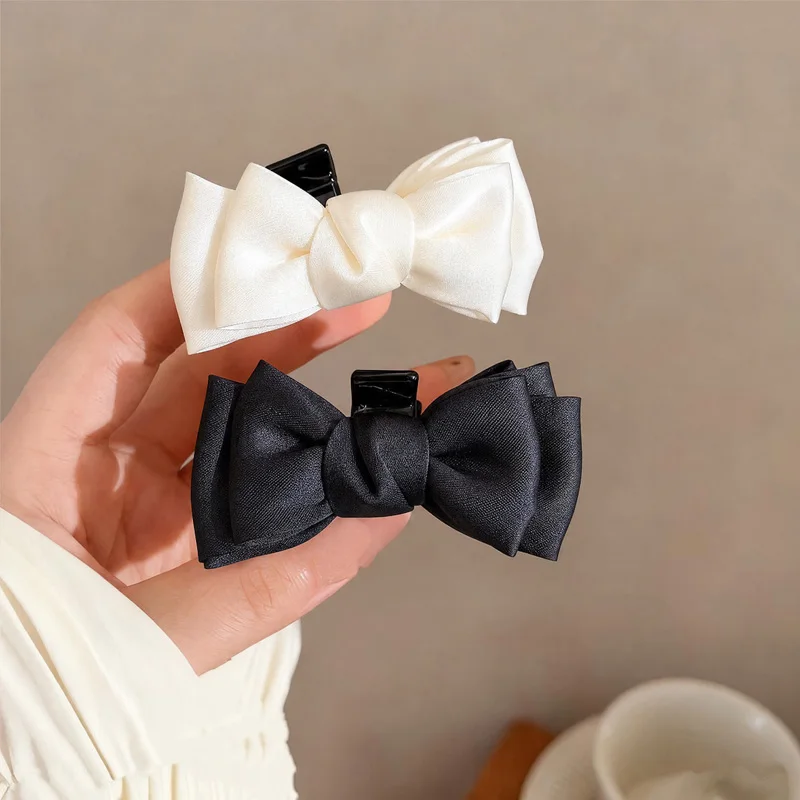 1/2pcs Black White Fabric Bow Small Hairclip Claw for Women Elegant Daily Wear Side Clip Fashion Girl Sharkclip Hair Accessories view 4