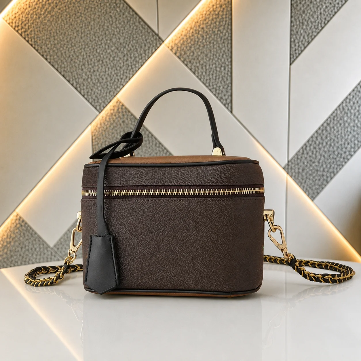 

2026 Women Handbag Daily Use Small Crossbody Bag Top Handle Box Purse with Chain Size:19×11×13cm No Box