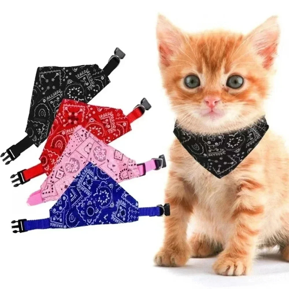 Collier pour chat bavoirs pour animaux de compagnie réglable chien chat cravate pour animaux de compagnie triangulaire salive cravate écharpe chien Bandana collier Triangle bavoir foulard