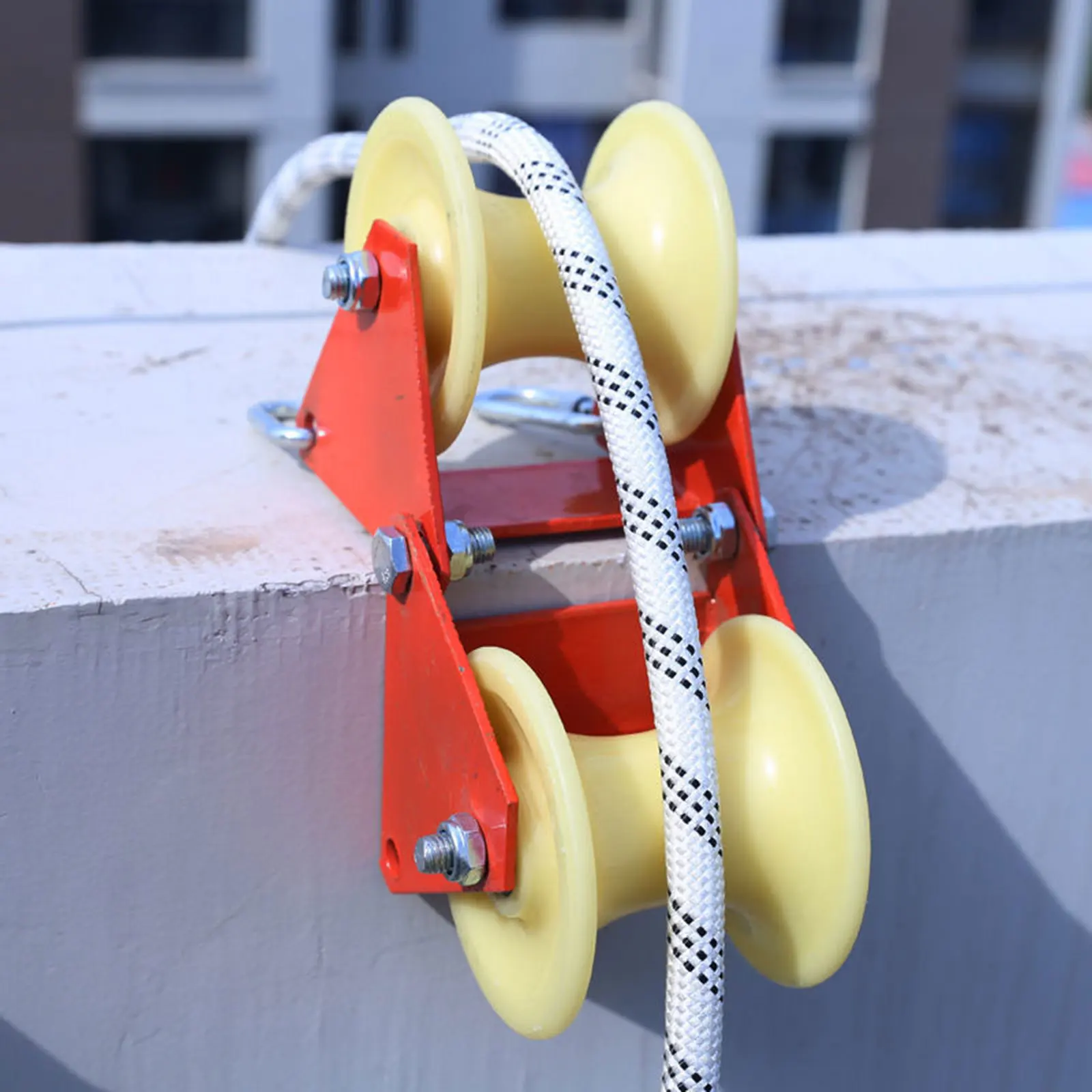 Rope Retract Pulley Groove Wheel Pulley Friction Reduction Scroll Guard Cable Pulley Wheel for High Altitude Work Descending