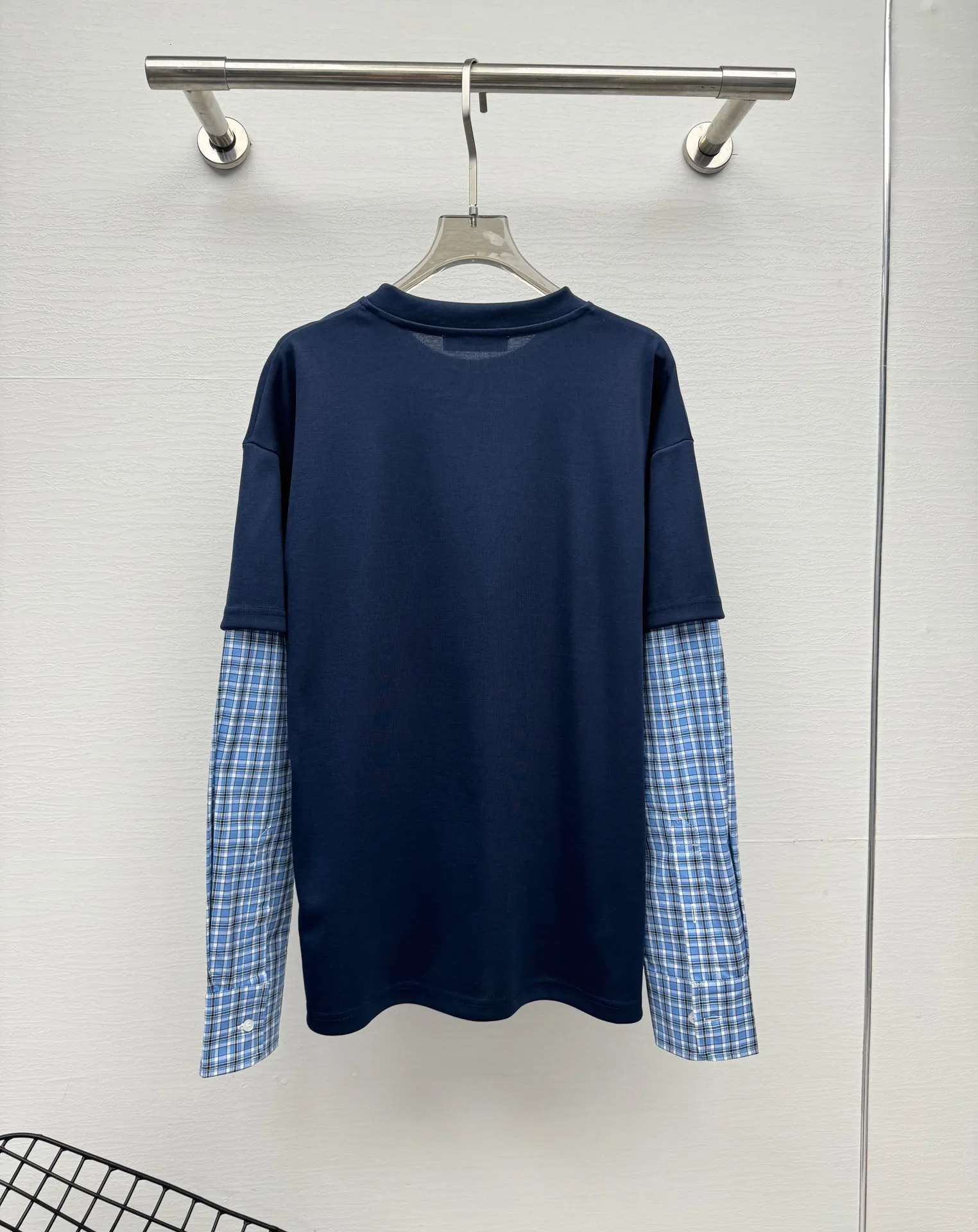 

2025 Autumn and Winter Fashion New Women's Clothing T-shirt Fake Two-piece Splicing Plaid Round Neck Pullover Long Sleeve T-shir