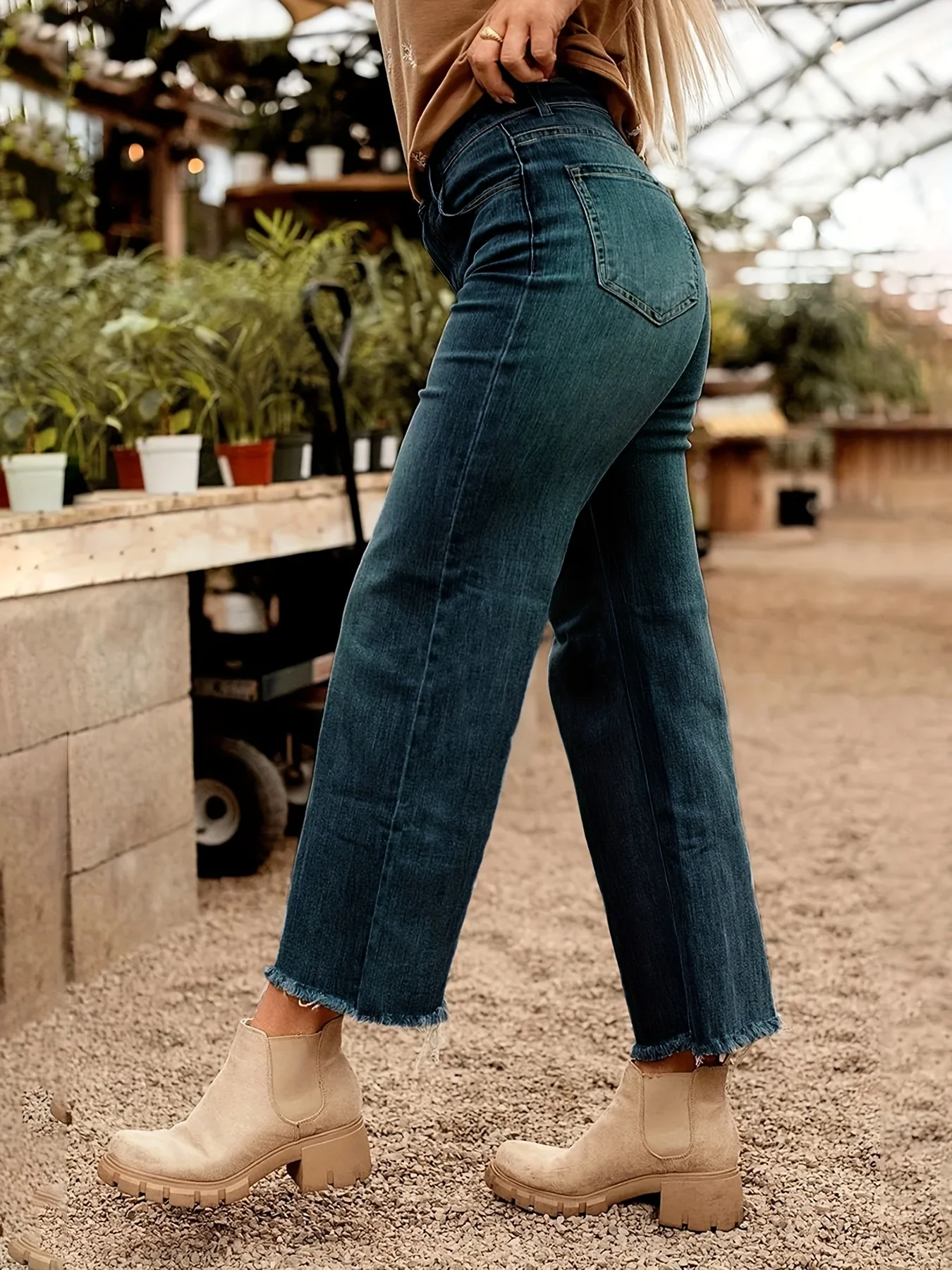 กางเกงยีนส์ขากว้างสำหรับผู้หญิง กางเกงยีนส์เอวสูงทรงบอยเฟรนด์ กางเกงยีนส์ลำลองทันสมัย