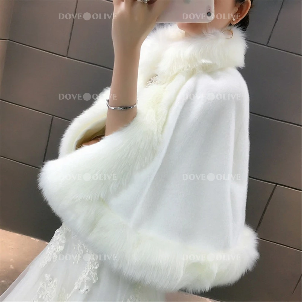 Bridesmaid Cape with Brooch Ivory Faux Fur Wedding Wrap Women Shrug Bridal Jacket Stole BrideShawl Winter Warm Bolero