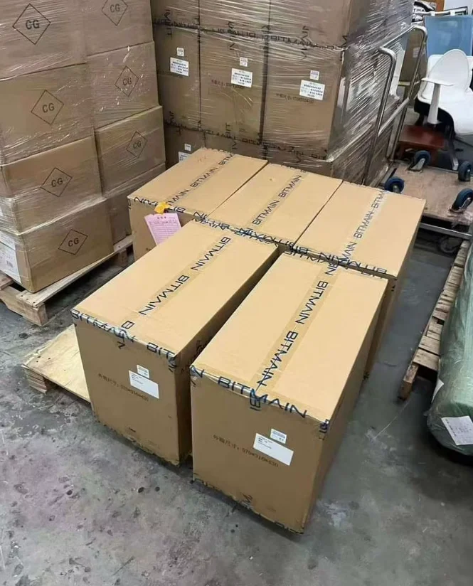 HKD Best Deal Bitmain Antminer S21 Pro 234T High Performance Bitcoin ASIC Miner