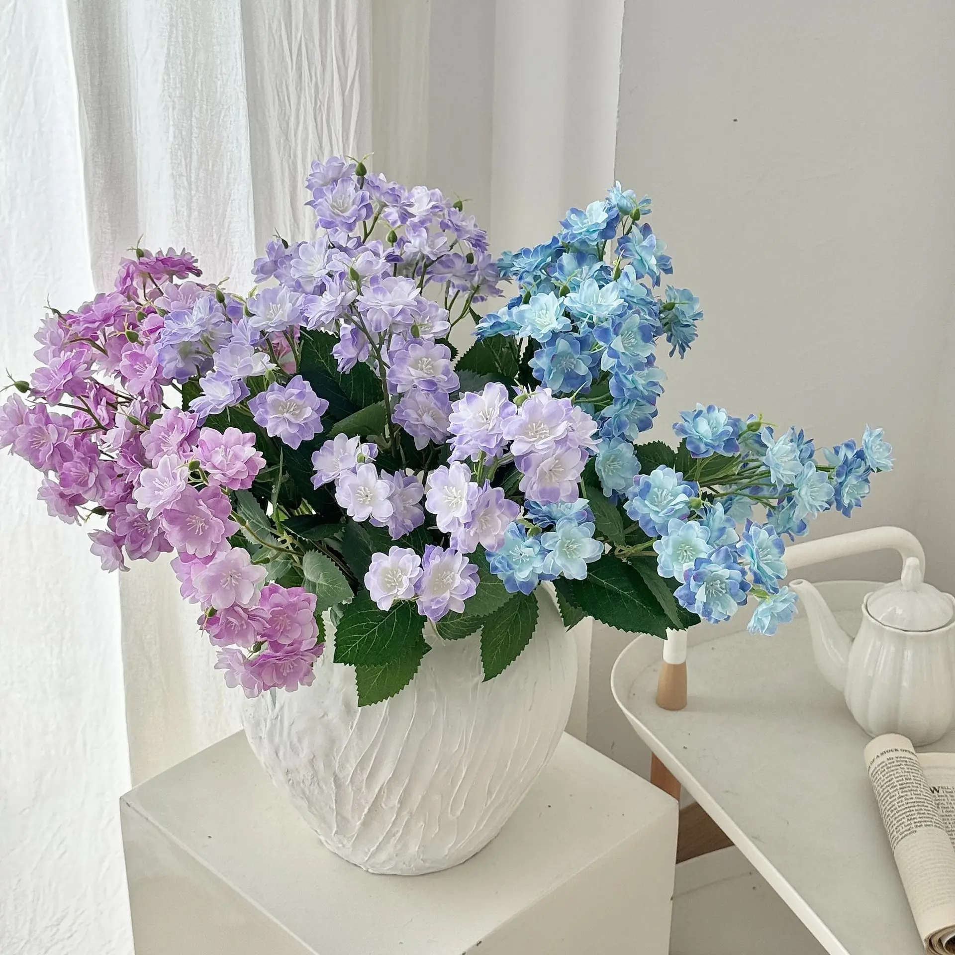 1 ramo de flores artificiales de jazmín, flores falsas con degradado azul y morado, decoración del hogar, regalo para el día de la madre/graduación/aceptación de agradecimiento