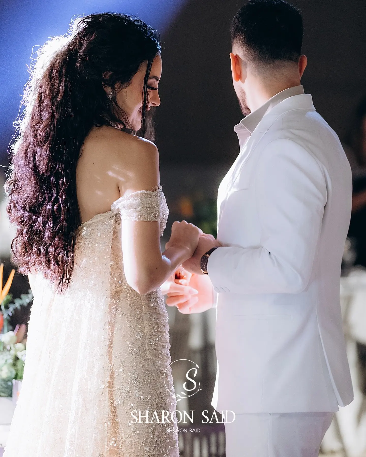 Sharon Said Dubai Champagne Off Schouder Elegante Avondjurk met Cape Pailletten voor Vrouwen Bruiloft Formele Jurk SF395 Aangepast