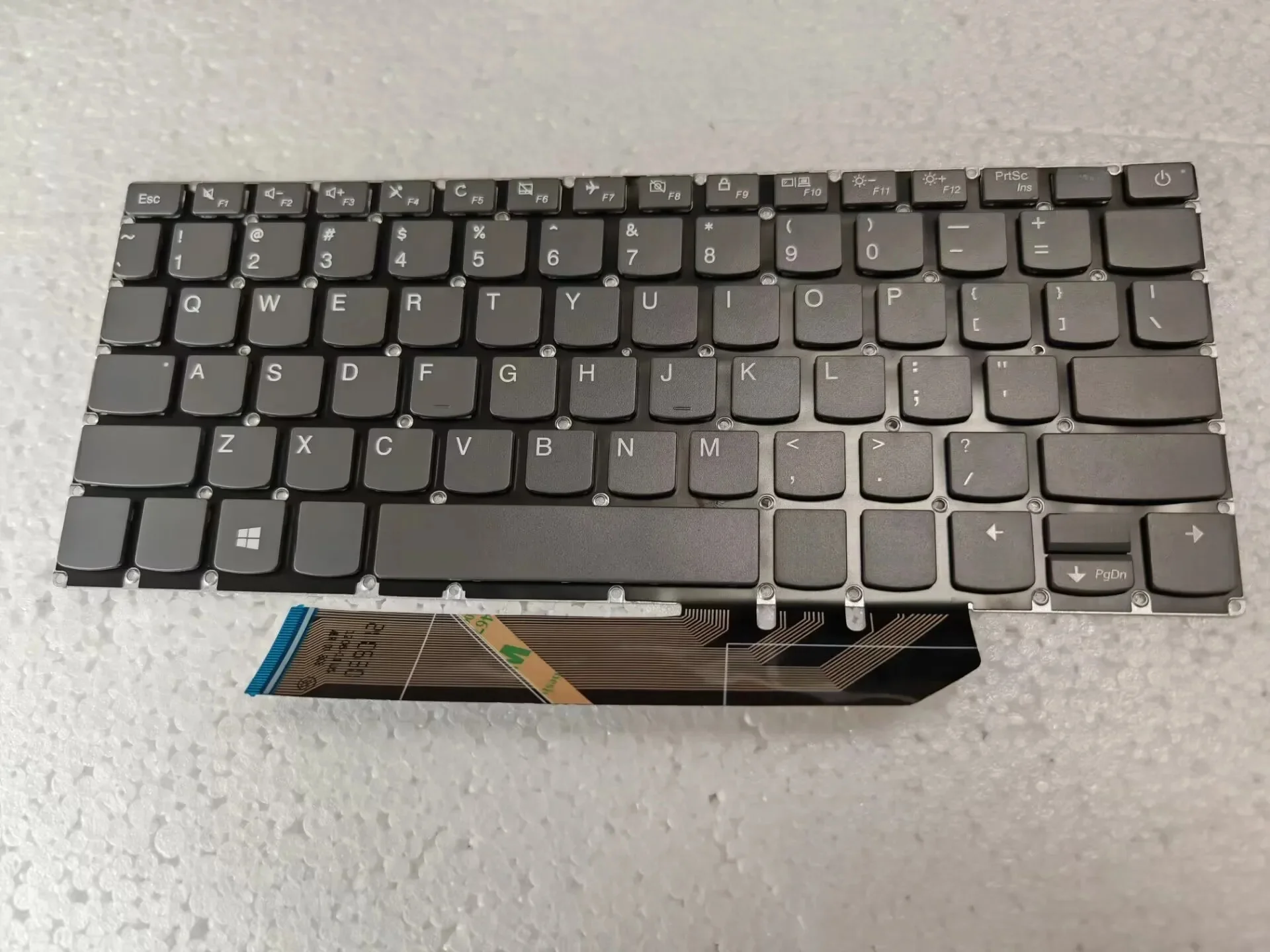 Nowa klawiatura do laptopa Lenovo Ideapad S130-11IGM 120S-11IAP 120S-11 130S-11IGM US czarna — zdjęcie 2