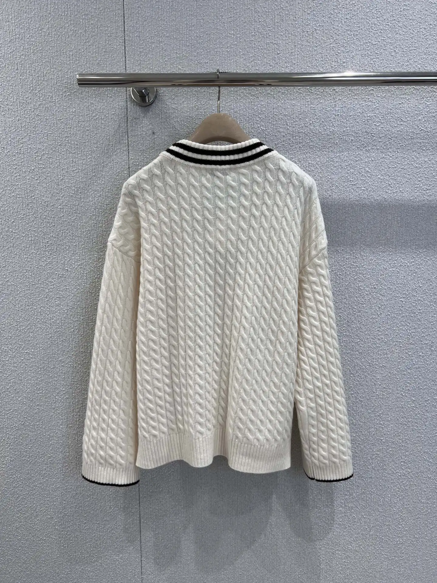 

High quality autumn and winter women's V-neck cashmere knitted cardigan SU35