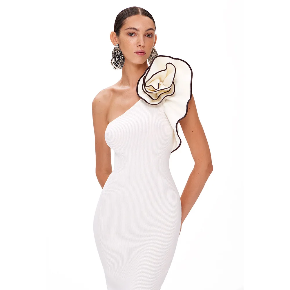2024 trend Woman sexy 3D Flower white Swimsuit set two-piece Swimwear Women luxury Beachwear Bathing Suit beach dress