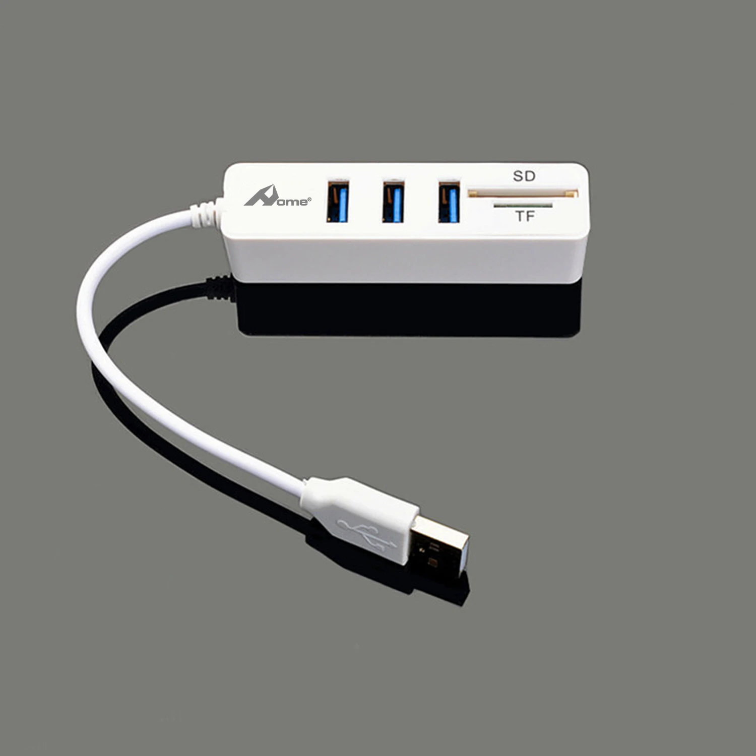 4-in-1 USB-hub met 3 USB-poorten + SD/TF-kaartlezer |     Plug & Play |     Snelle overdracht