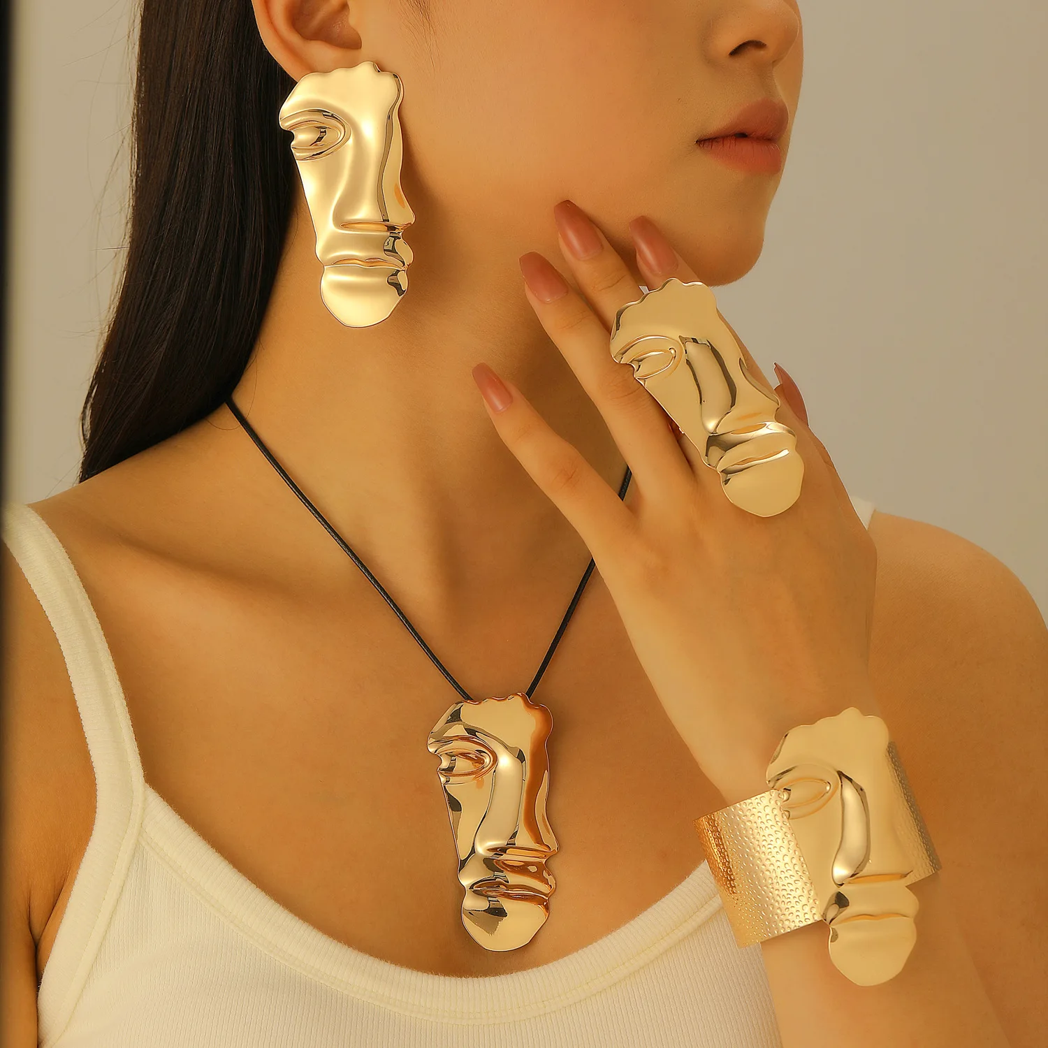 

Personality Exaggerated Half Human Face Earrings For Women Gold Color Metal Punk Trendy Jewelry Set