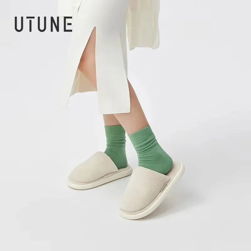 

UTUNE Женские домашние тапочки , теплые однотонные тапочки, Нескользящие, мягкие, дышащие, плоская подошва, для пар, Осень-зима