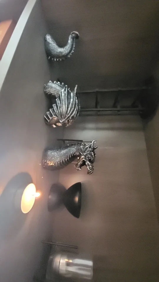 Dragon Shape Sculptures Resin Giants Lawn Sculpture Gothic Fantasy Dragon Figure Art Garden Patio Lawn Statues Garden Decoration photo review