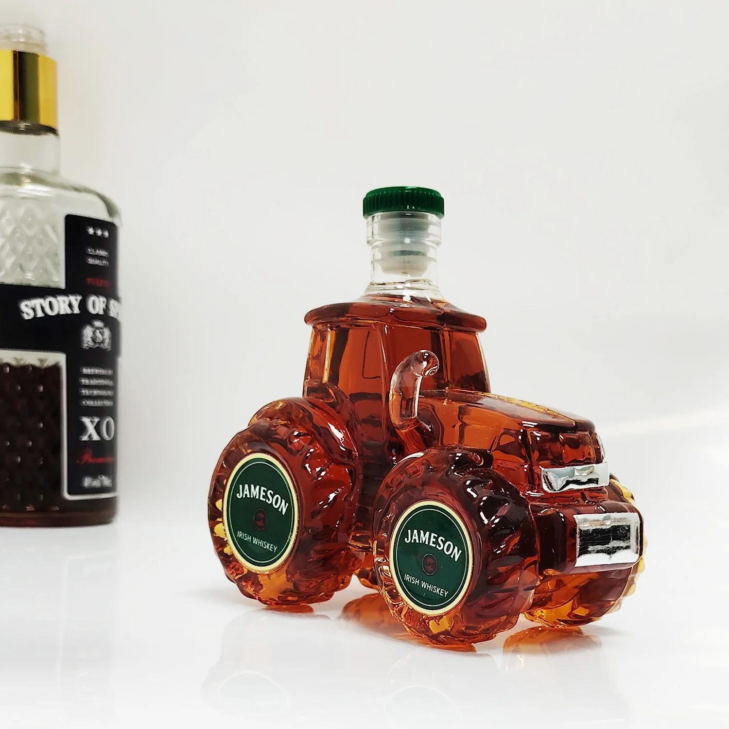 Étui IH édition collector bouteille de whisky Farmall 100Th anniversaire étui de bouteille de whisky édition collector IH décanteur de whisky