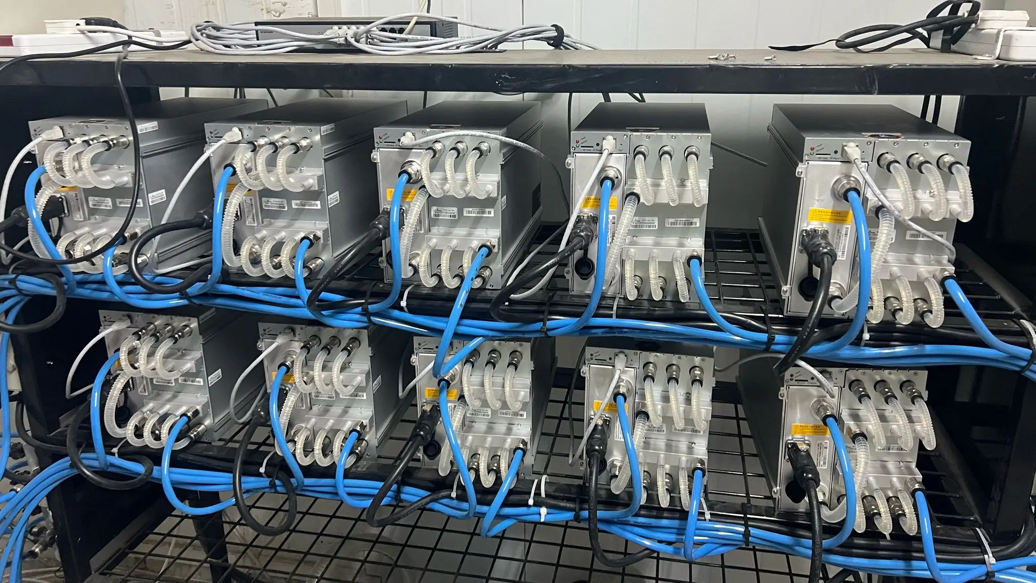 

TT BUY NOW Bitmain Antminer S19 XP+ Hyd 293TH/s Bitcoin Miner – Original packaging