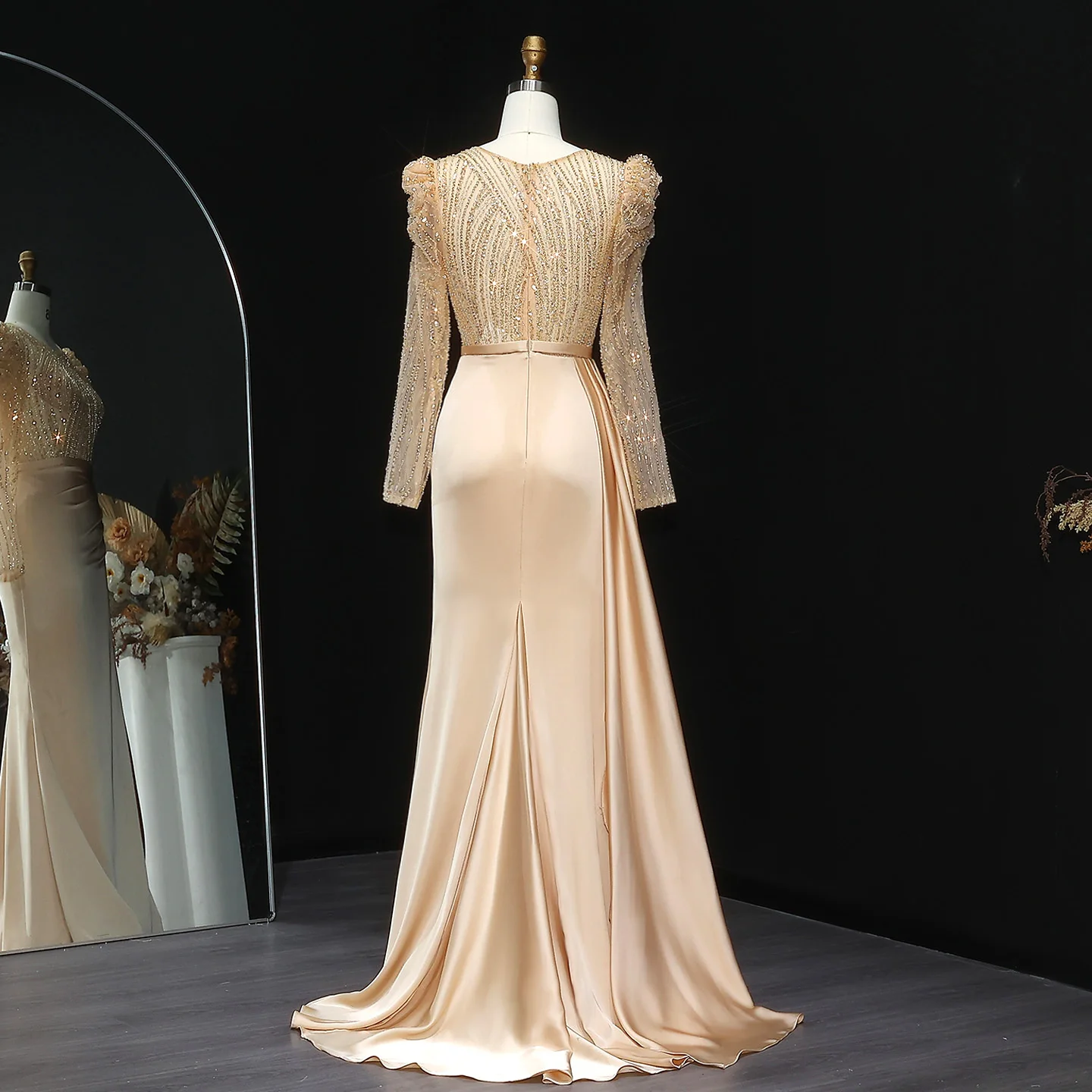 Sharon Said Elegantes blaues Meerjungfrau-Abendkleid mit langen Puffärmeln für die Hochzeit, goldenes langes formelles Gast-Partykleid SS072 Maßgeschneidert