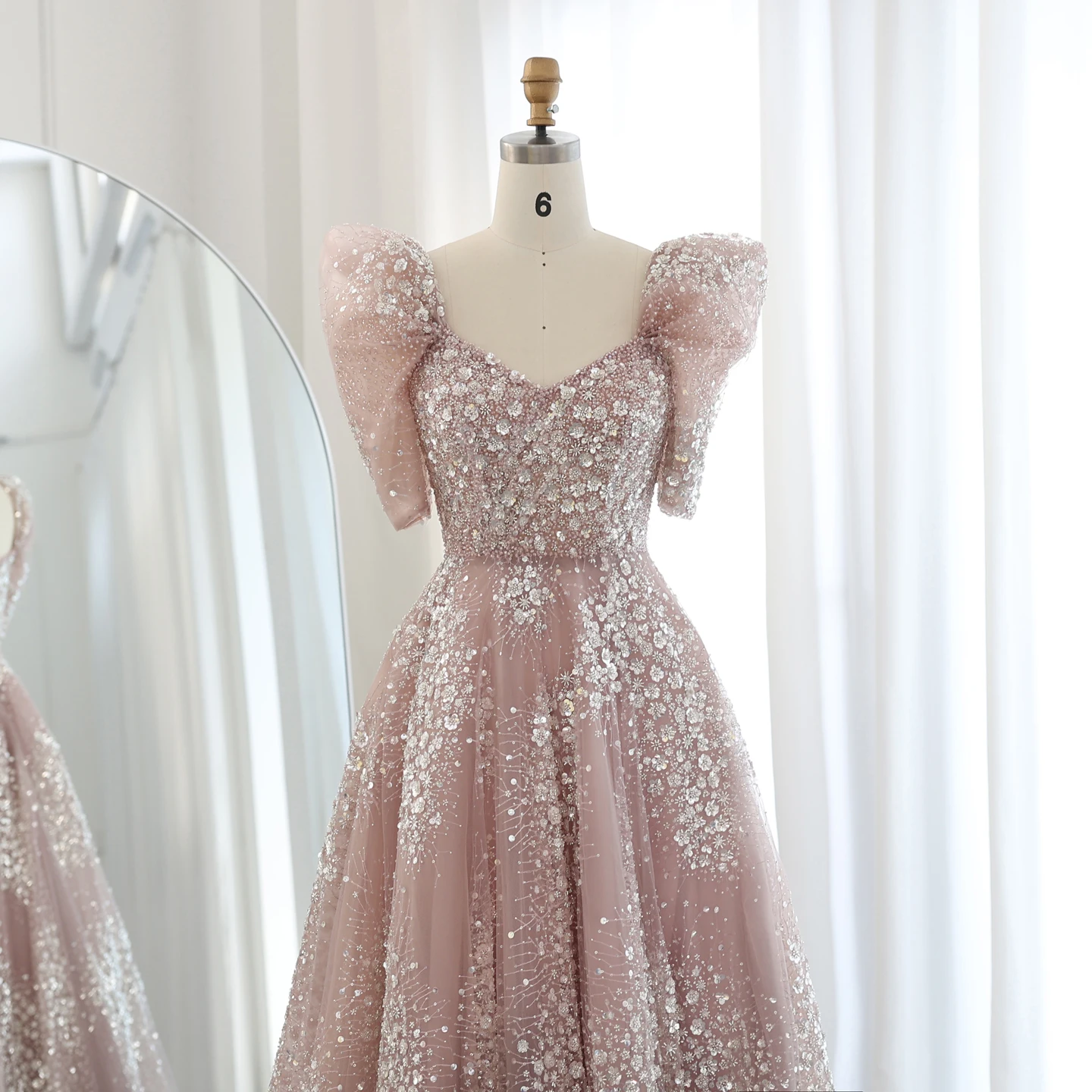 Sharon Said Glitzerndes Limonengrünes Luxus-Abendkleid aus Dubai für Arabische Hochzeiten, Verlobungen und Formelle Anlässe, Modell SS155, Maßanfertigung – Detail 21