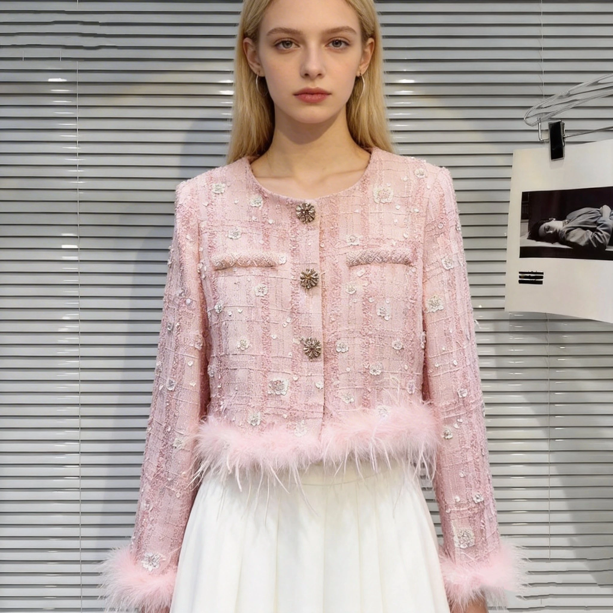 

Элегантный золотой жакет с пайетками и меховыми манжетами, женское короткое твидовое пальто для вечерних мероприятий, свадебных торжеств, роскошная верхняя одежда, изысканный шик