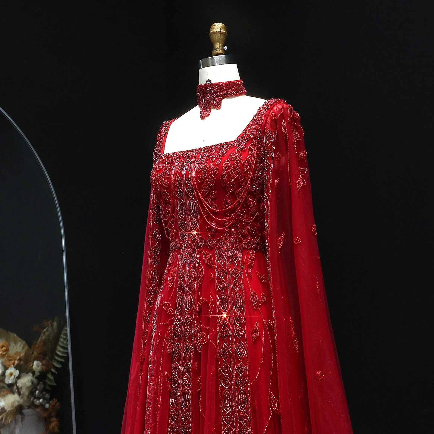 Sharon Said Elegantes Dubai Nude Arabisches Abendkleid mit Cape-Ärmeln Choker Weinrot Hochzeitsfeierkleider SS543 Maßanfertigung – Detail 35