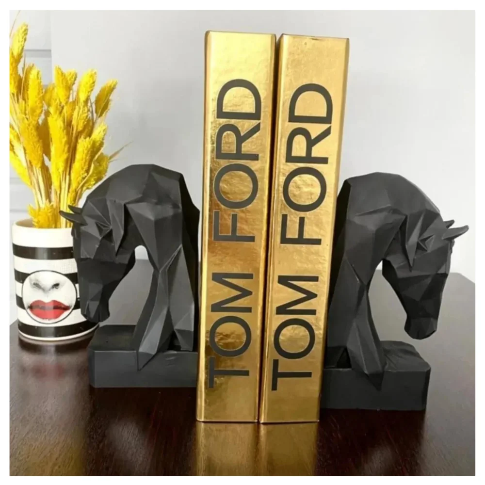 Reading stand 2 Pcs With Cubic Horse Figure, Modern Design Stylish Polyester Sculptures And Objects Souvenirs Birthday Home Cafe