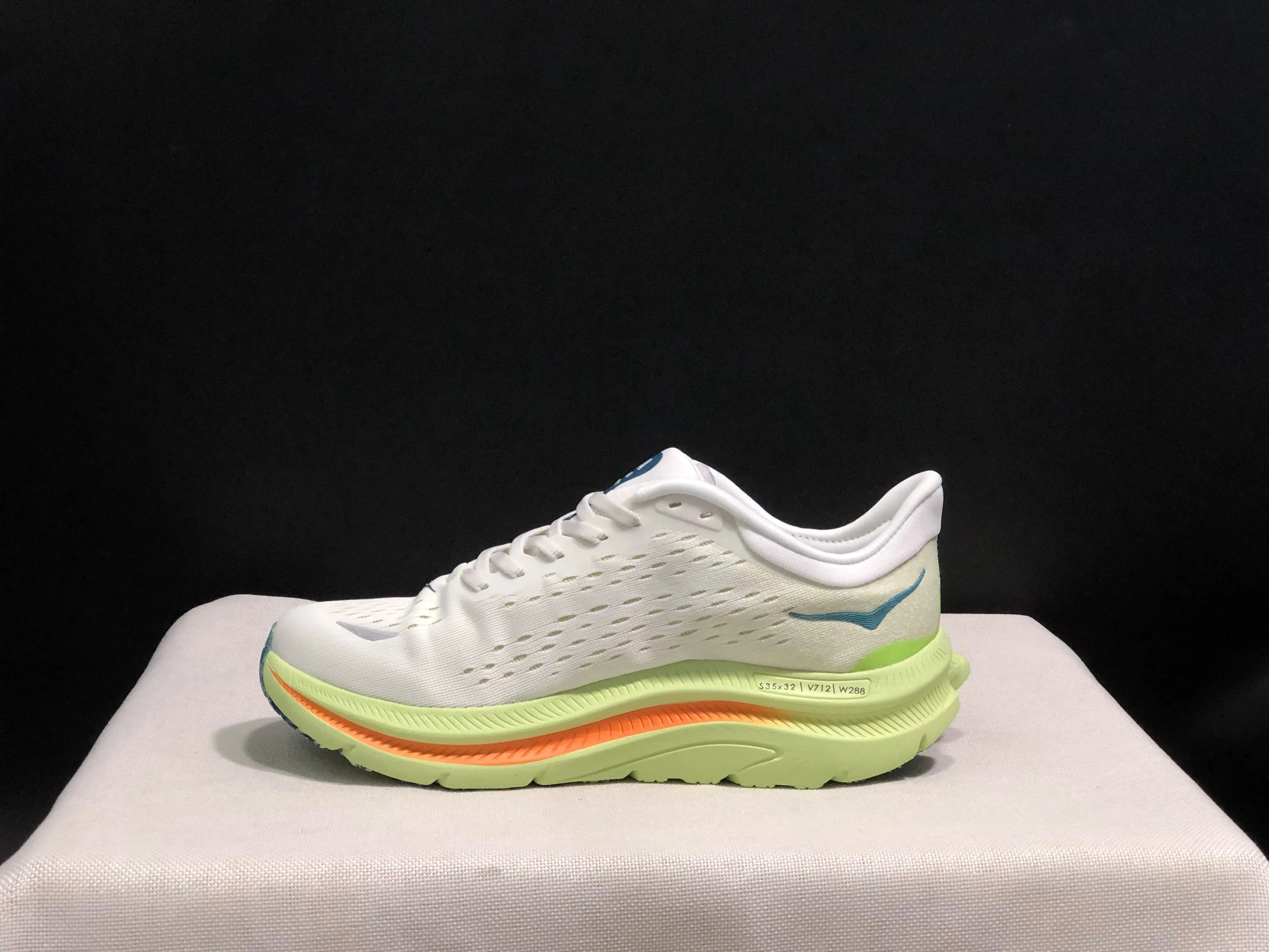 ‮ Hoka one one Kawana أحذية رياضية للرجال نمط الحياة أحذية رياضية خفيفة قابلة للتنفس حذاء قماش في الهواء الطلق احذية الجري أحذية Tenni غير رسمية