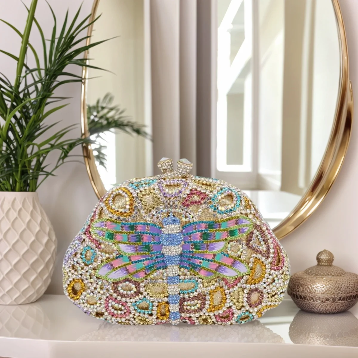 

Шикарная женская вечерняя сумка в форме стрекозы с кристаллами, блестящий кошелек со стразами, роскошный клатч с бриллиантами для свадебной вечеринки