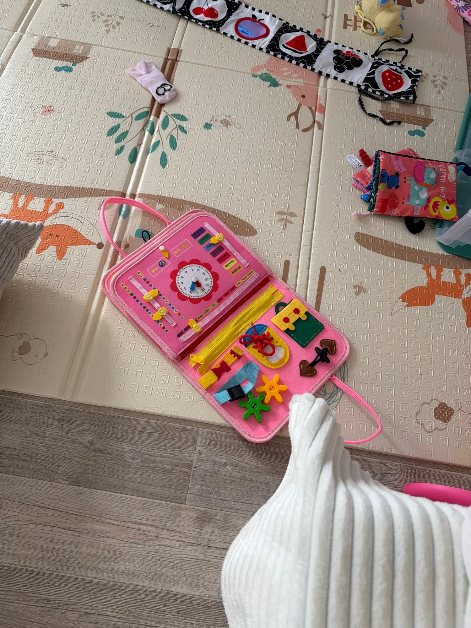 Montessori Busy Board Interaktives Lern & Beschäftigungsspielzeug für Kinder