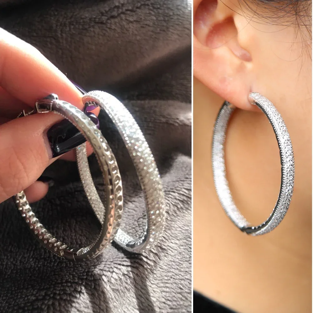 25mm 50mm Iced Out Full Cubic Zirconia Hoop Earring Classic 2025 Fashion Clasp Dainty Gorgeous Huggie CZ Hoop Biżuteria dla kobiet — zdjęcie 2