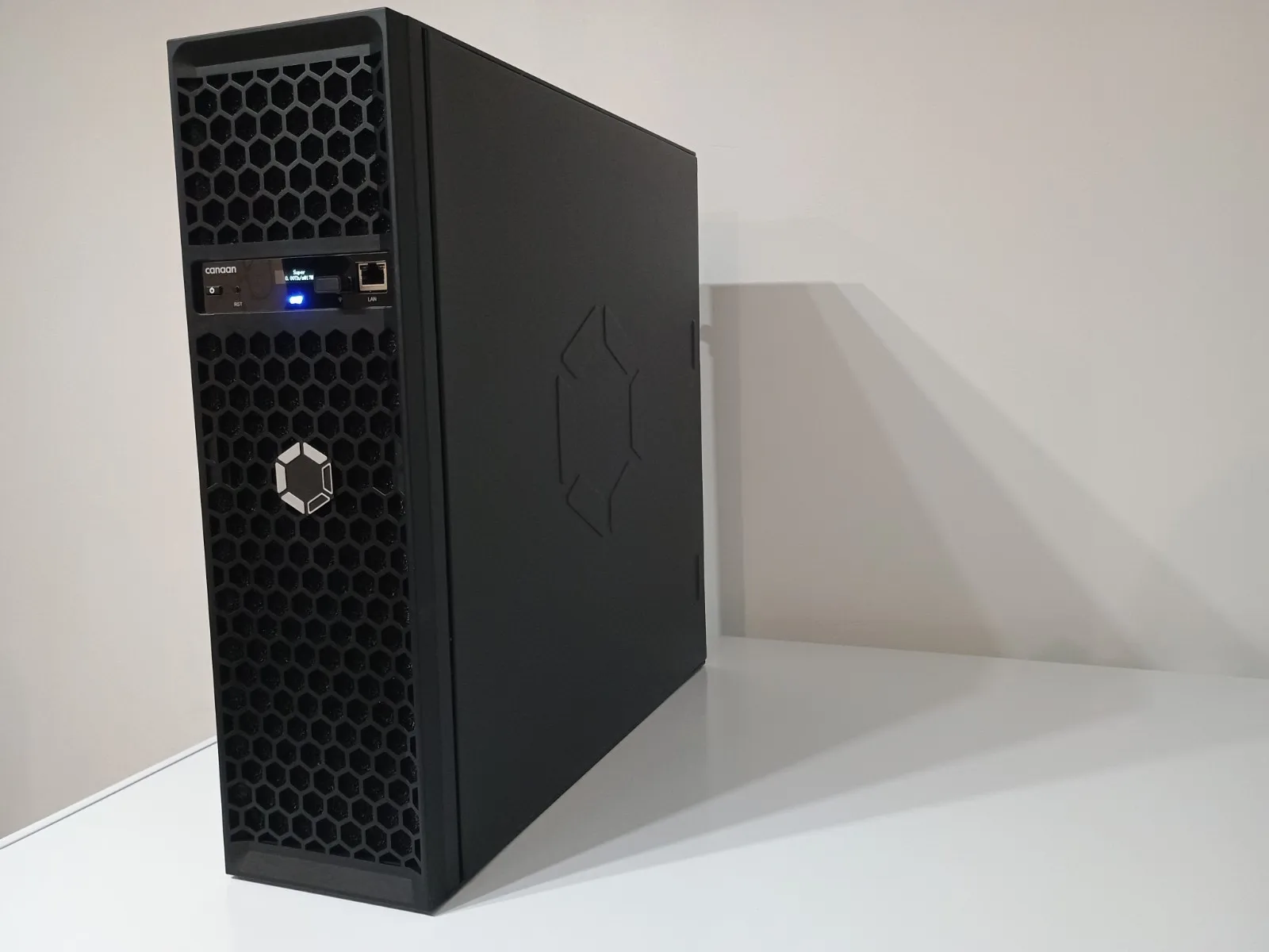 

Canaan Avalon Q 90TH/S 1674W Home Quite Miner in Stock