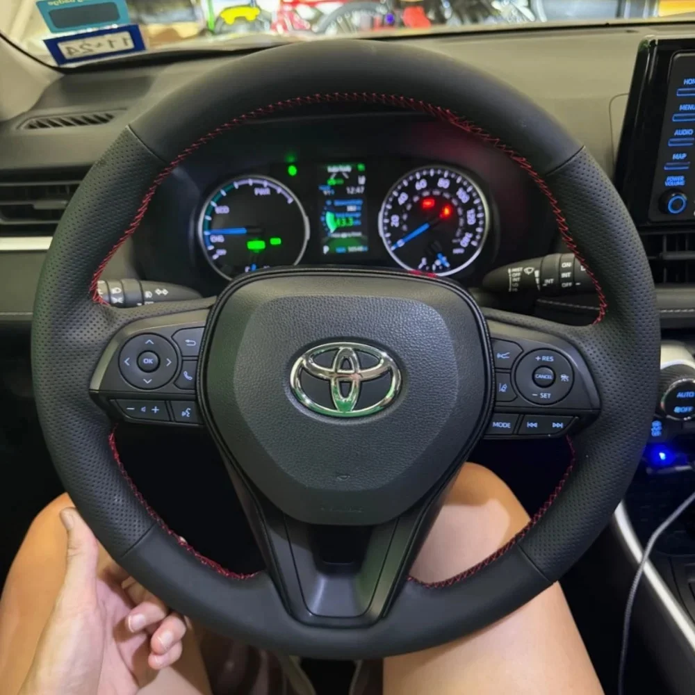 Dostosowanie Ręczne szycie Skórzany pokrowiec na kierownicę z mikrofibry Akcesoria do Toyota RAV4 SUV 2019-2024 Avalon 2019-2022 — zdjęcie 2