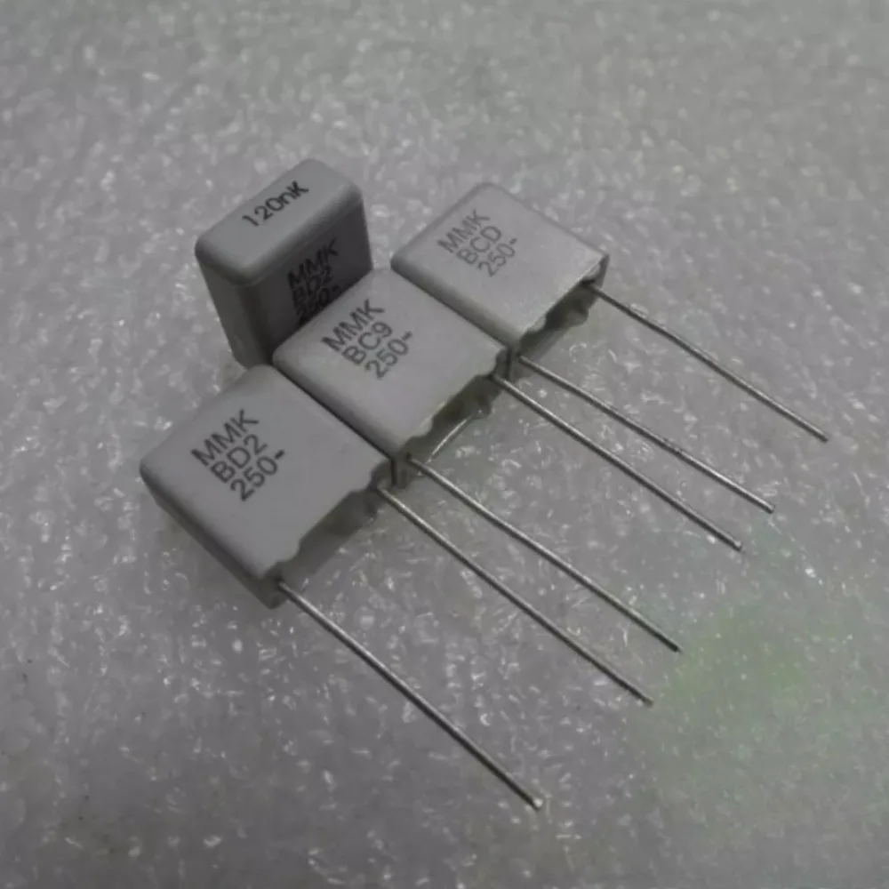 10pcs/lot MMK7.5 0.12uf 250V 120nF u12 124 K Brand New 7.5mm Film Capacitor