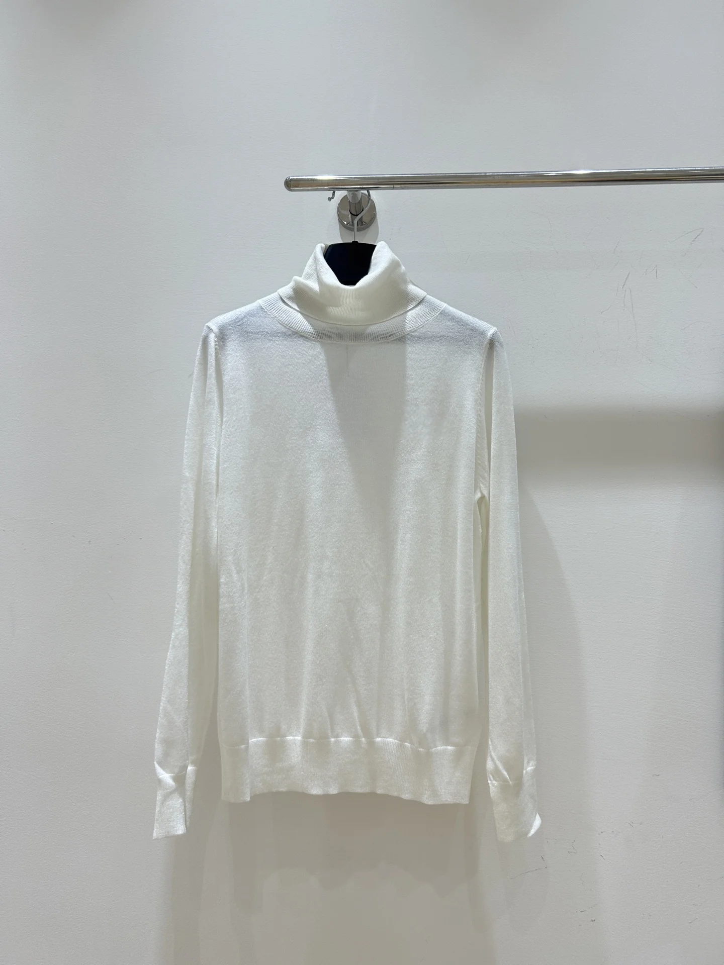 

2025 Women's Embroidered Turtleneck Sweater Merino Wool Knit Pullover Elegant High Neck Winter Top Festive