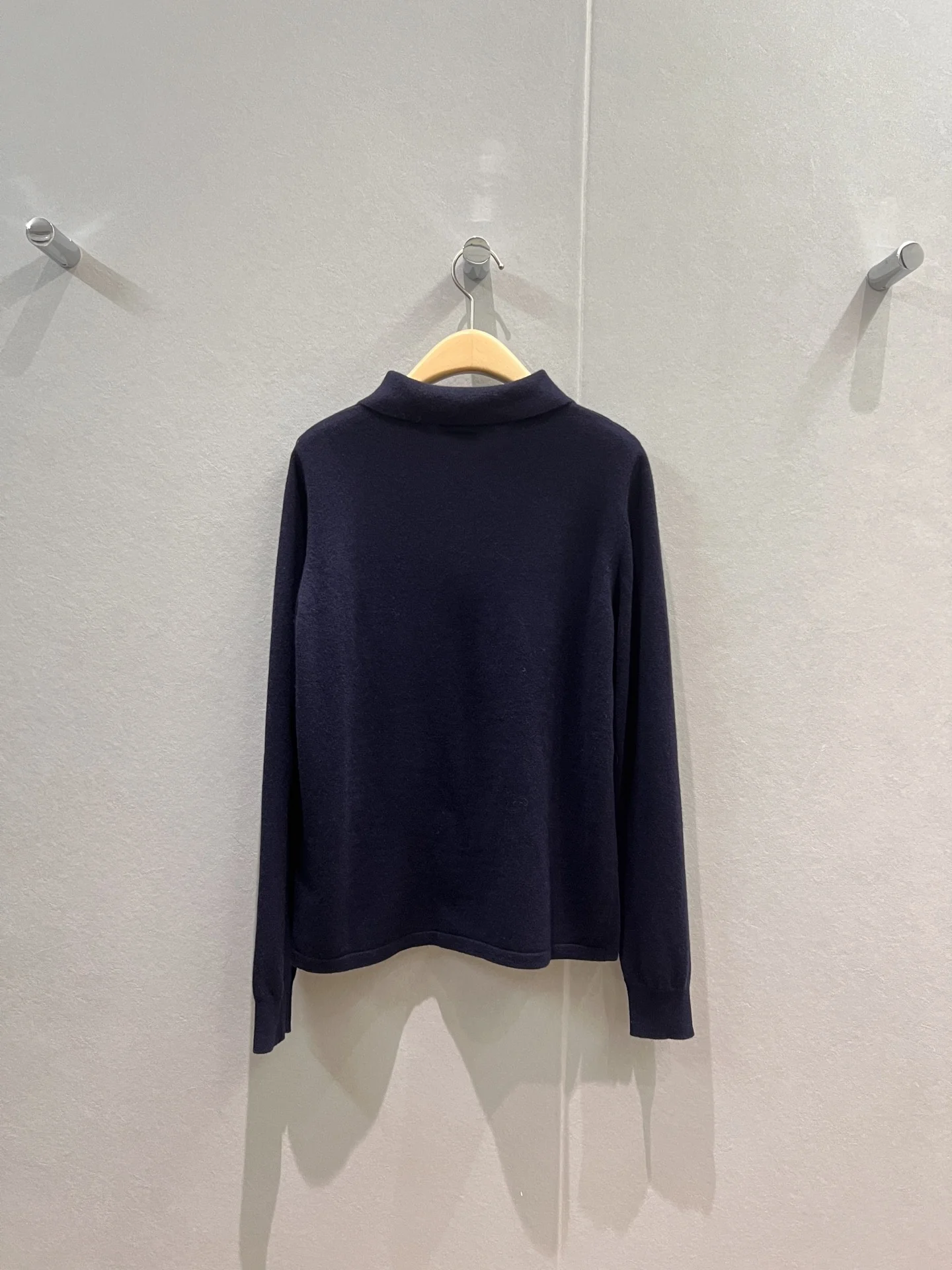 

2025 New Early Autumn Collection Versatile Slant Zipper Short Sleeve Cashmere Knitted Polo Shirt for Women 22