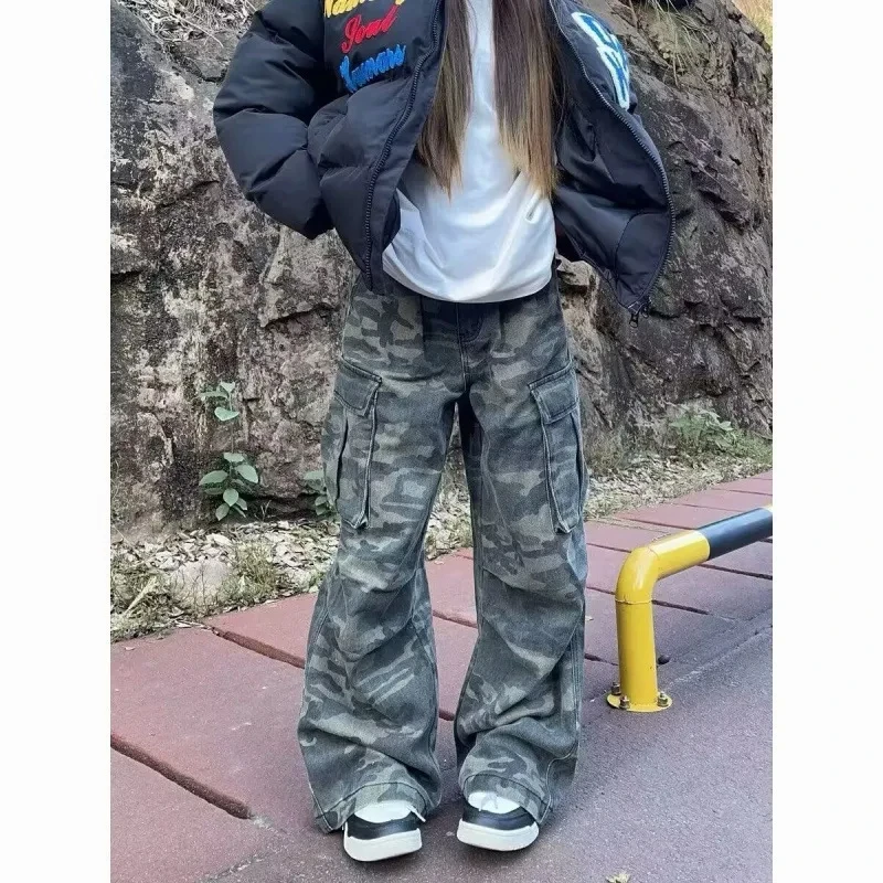 2026 American Streetwear Camo Cargo Jeans Women Vintage Y2K Hot Girl Multi Pocket Loose Slim Wide Leg Denim Long Trousers