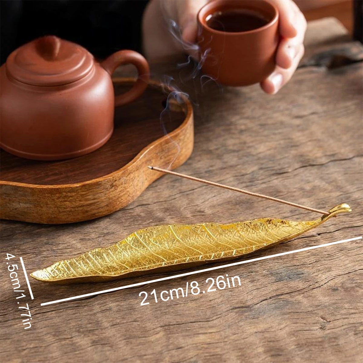 1pc Leaf-shaped metal incense holder made of zinc alloy, featuring an ash-catching tray—suitable for home, office, yoga, and med
