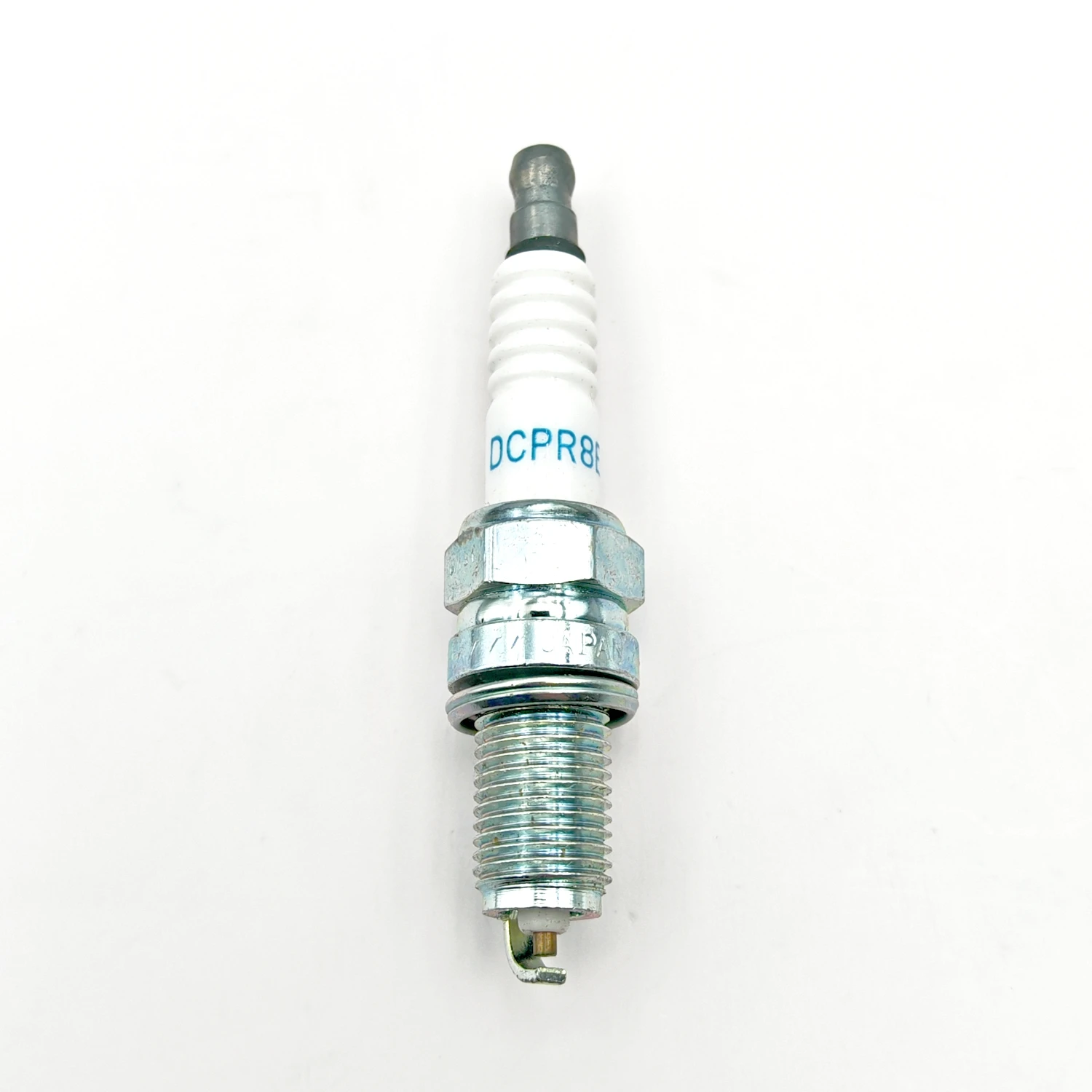 

DCPR8E Spark Plug for CFmoto 400 450 500S 520 X5H.O. 550 600 Touring 625 800 800EX X8H.O. 800XC 850 950 1000 0800-022800