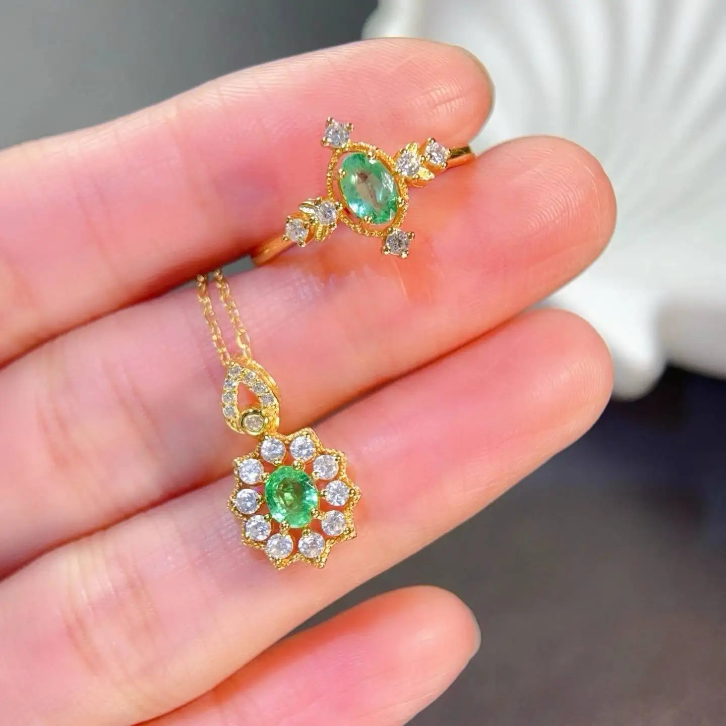 KJJEAXCMY Boutique Jewelry 925 Pure Silver Inlaid with Natural Impurities, Grandmother Emerald, Women's Ring Pendant Set Gift