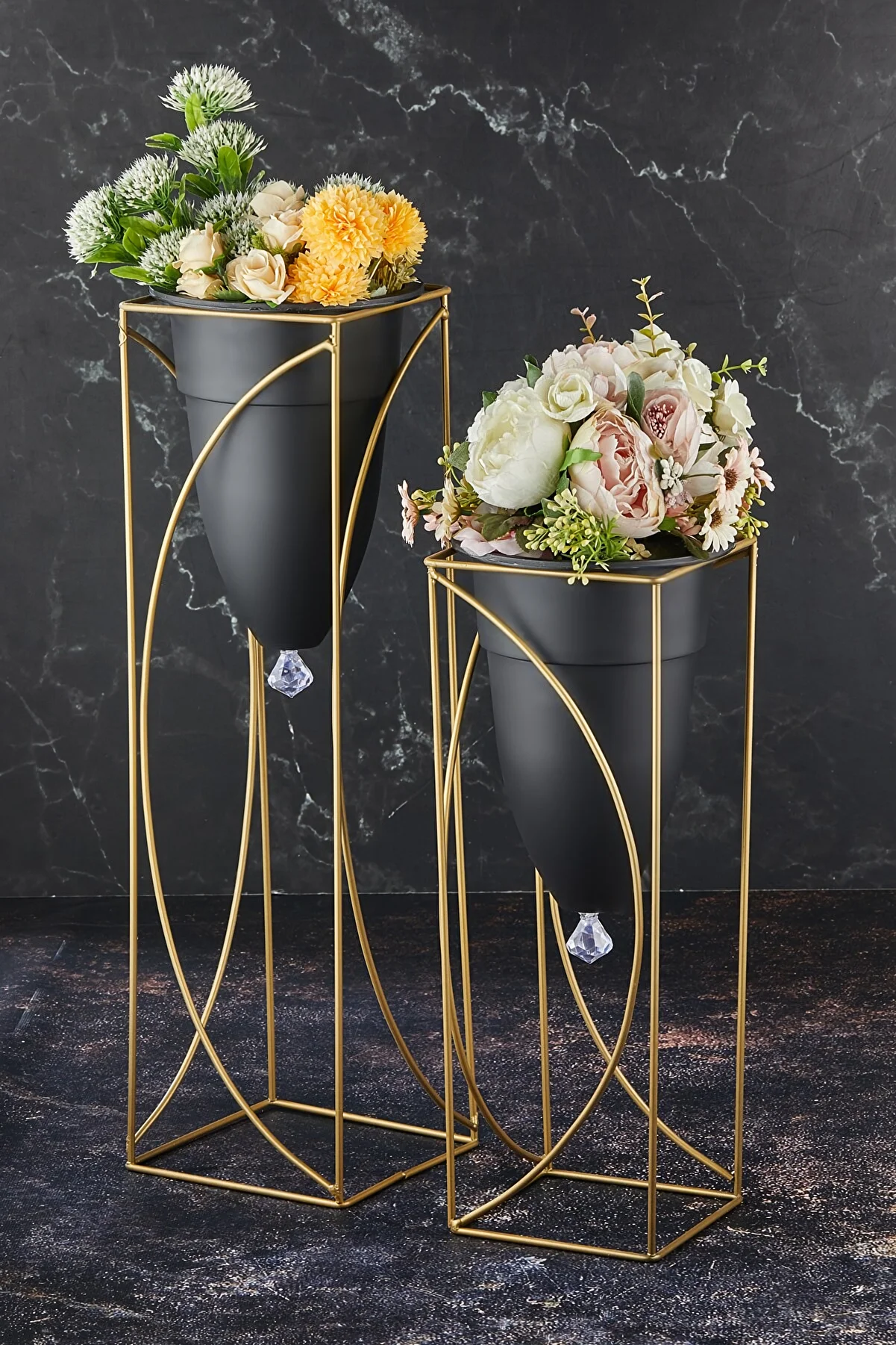 Metal Black Decorative Floor Flower Pot than, Gold Flip Flower Pot Decorative Çiçeklik Vase Living Room Garden Parterre