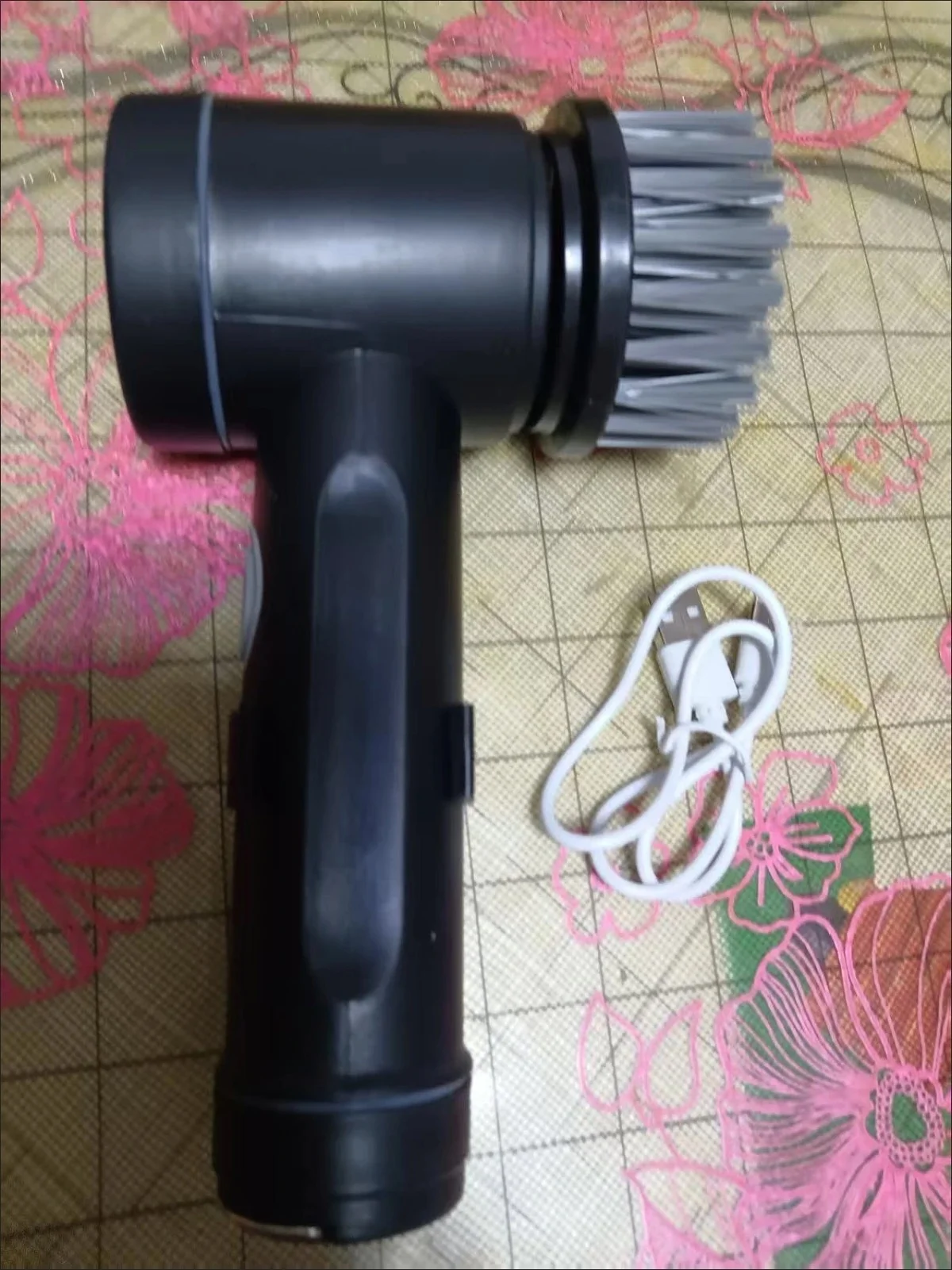 Electric Cleaning Brush Wireless Black High-power Multifunctional Bathroom Waterproof Portable Cleaning Brush Household photo review