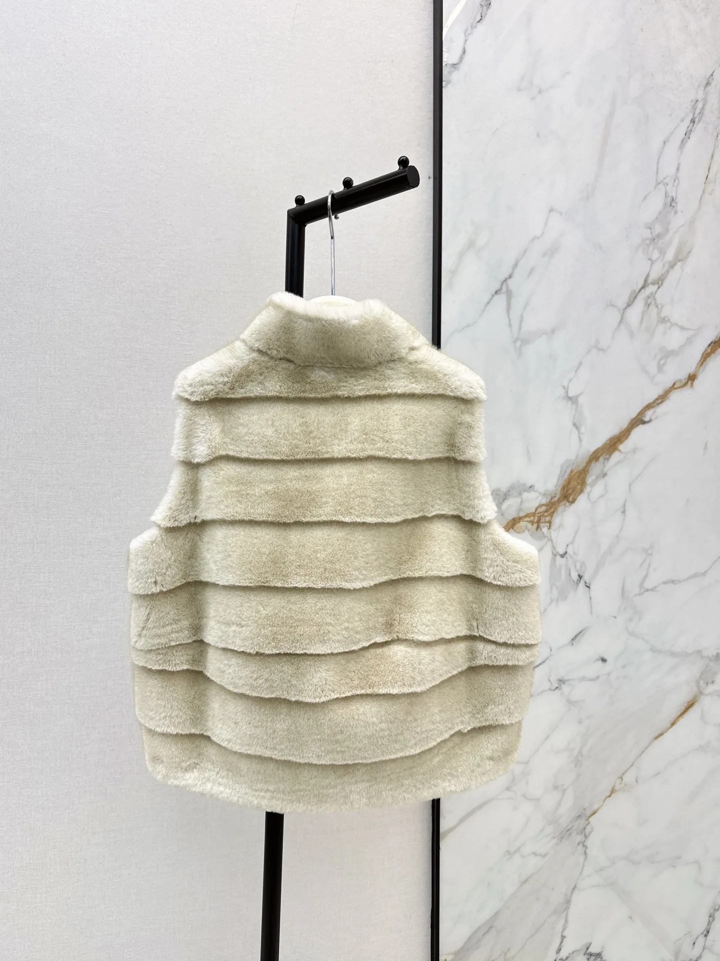 

2025 High-end Women's Autumn and Winter Latest Environmentally Friendly Mink Fur Vest Jacket 186