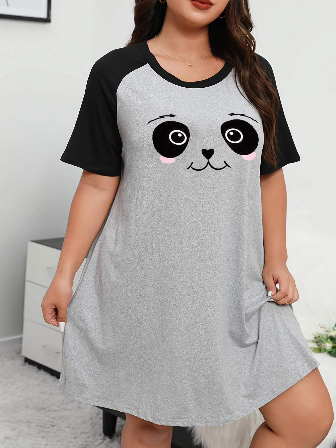 Plus Size Fashion Loungewear Dress, Women\'s Plus Cartoon Cat Print Raglan Short Sleeve Medium Stretch Comfort Nightdress