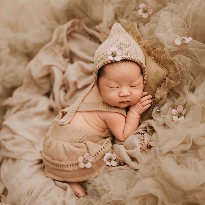 Newborn Photography Clothing Wool Knitted Baby Girl Hat Dress Lace Pillow Mesh Background Infant Shoot Props Studio Accessories