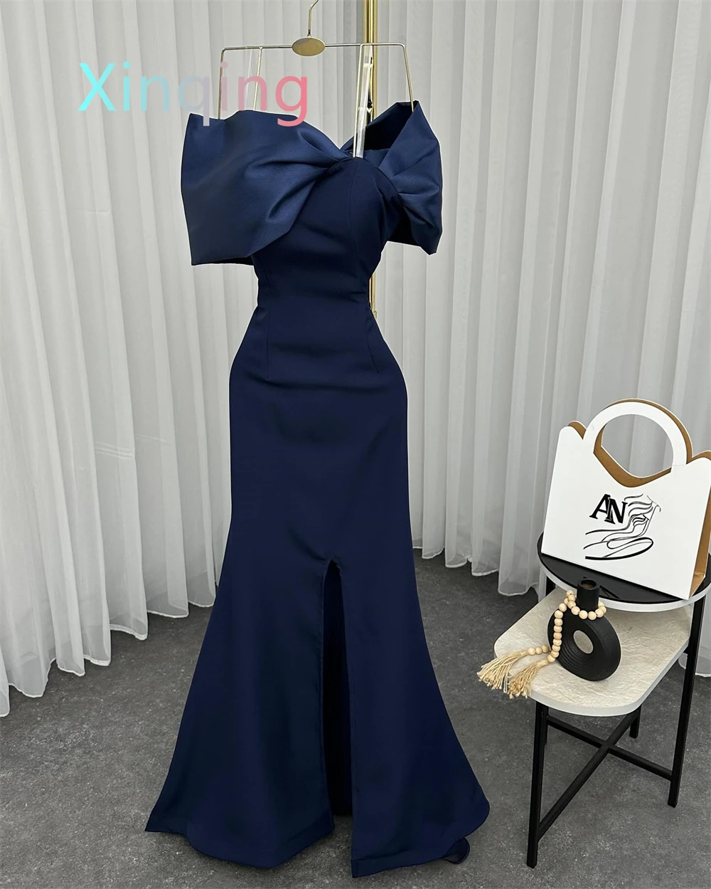 Customized  Mermaid Graceful Blue Jersey Evening Dress Modern Boat Neck Off the Shoulder Sleeveless Prom Dress Fashion  image 4