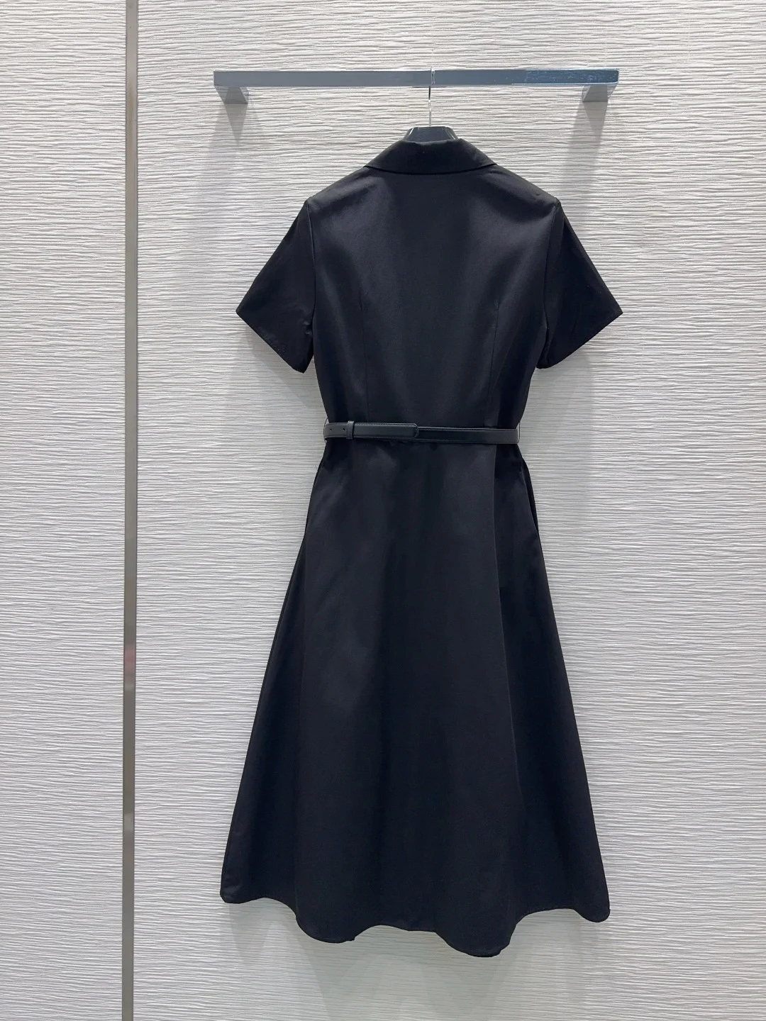 

2026 Early Spring Designer Dress Ruffled sleeves with Belt velvet Mid-Length A-line Button Slimming Half-Sleeved