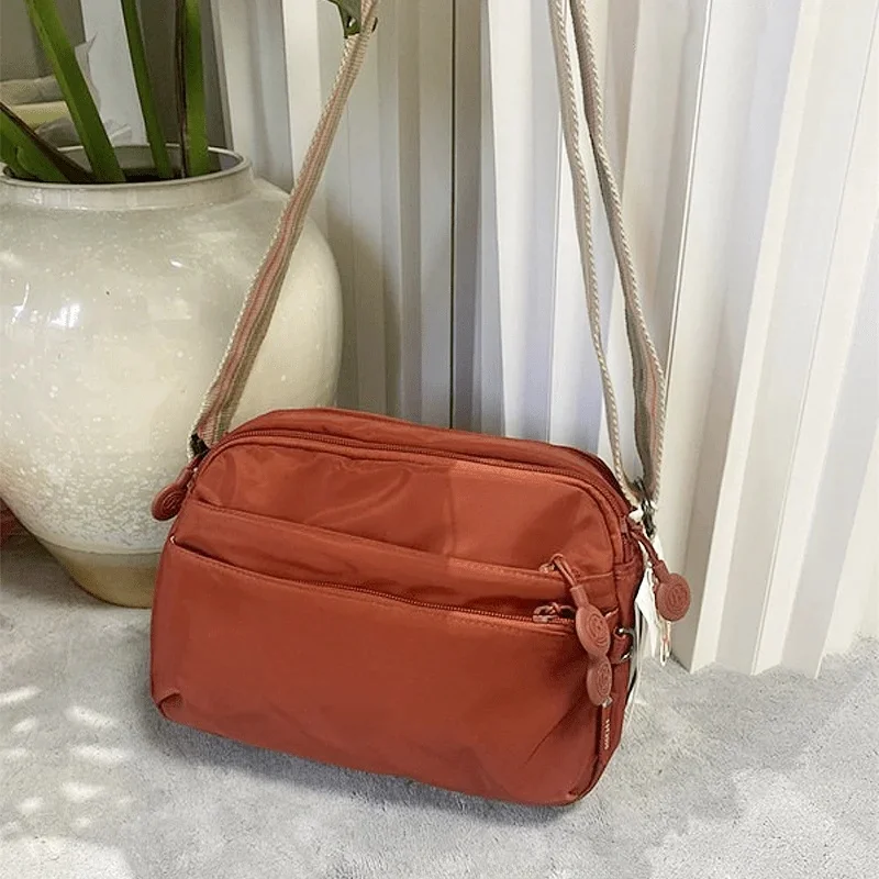 Sac à bandoulière en Nylon Ultra-léger pour femmes, sac léger à large sangle réglable, sacs de luxe de marque pour femmes