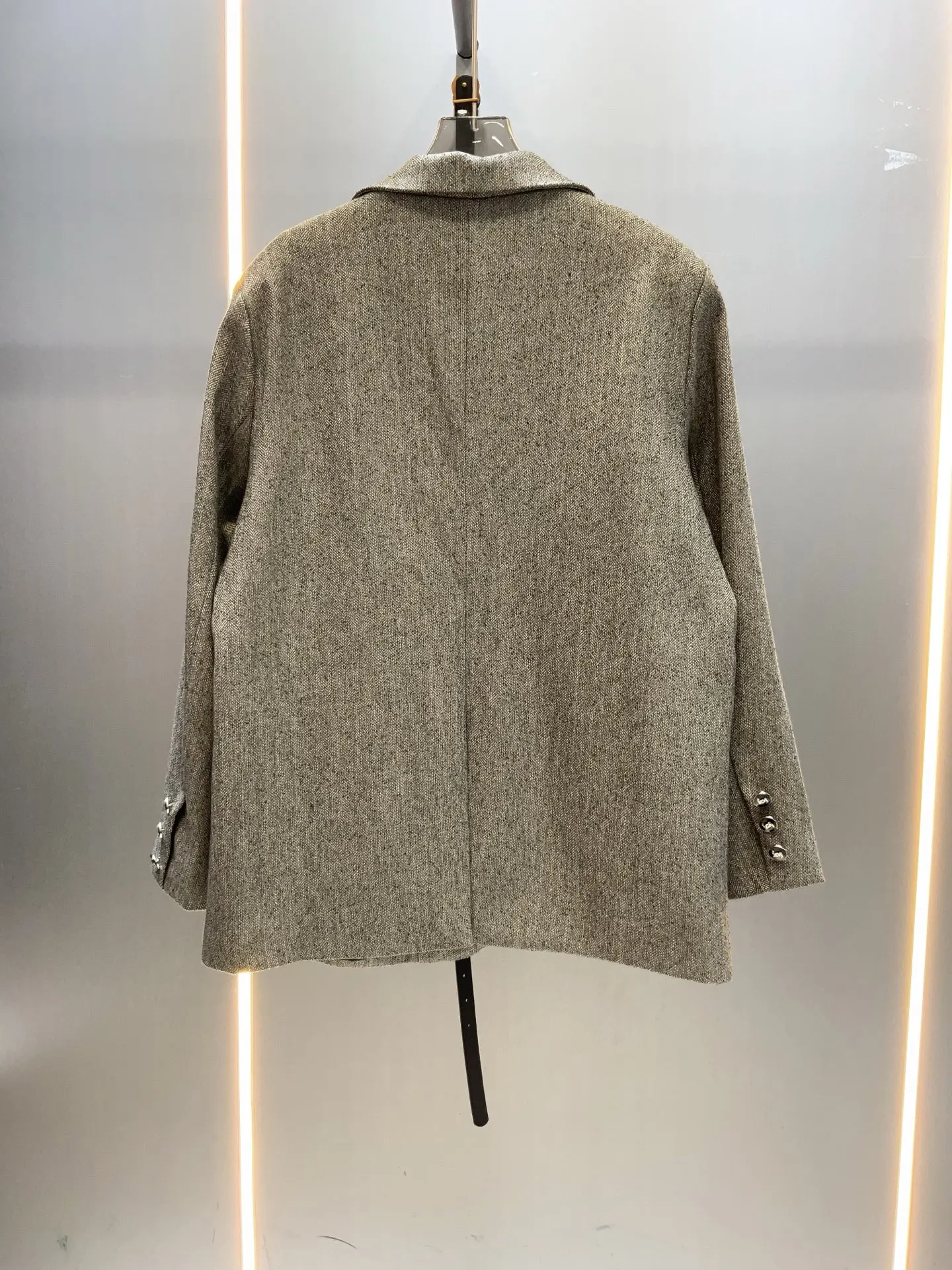 

Winter 2025 New Fashion Ladies Haute Sense Belt Embellished Suit Jacket