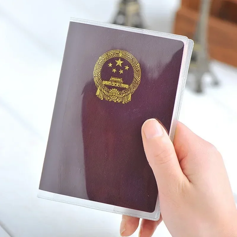 1 szt. Podróżna ochrona przed zabrudzeniami okładka na paszport portfel torebka pcv przezroczyste kobiety ID biznes karta kredytowa etui na paszport torba etui — zdjęcie 2