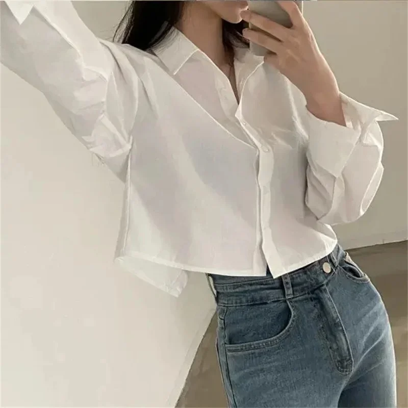 Wiosna Nowa Casualowa Biała Koszula Damska z Długim Rękawem Korea Styl Solidny Guzik Split Kobieta Crop Tops Bluzka Odzież Imprezowa — zdjęcie 2