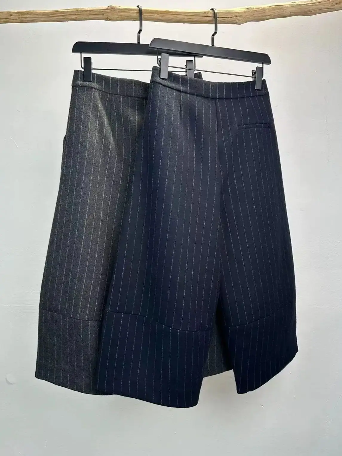 Minimal loose fashionable wool blended trousers
